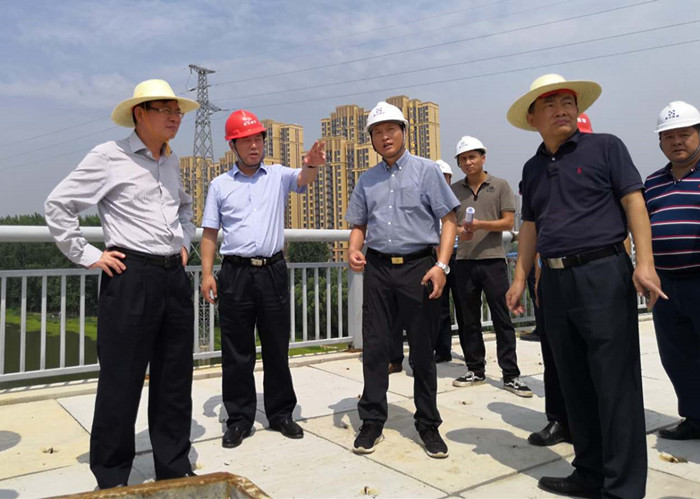 桥建董事长_董事长办公室图片(3)
